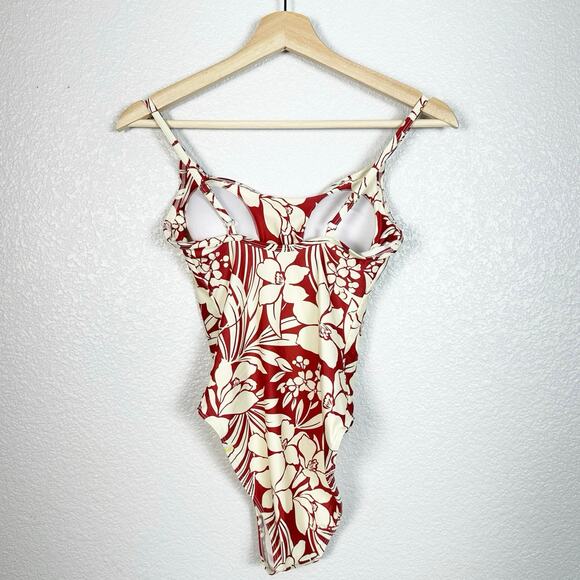 Summersalt Womens The Classic One Piece Swimsuit in Red Floral Print Size 2 - Picture 7 of 12